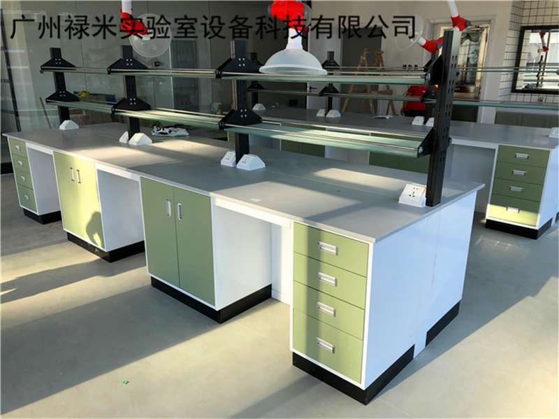 實(shí)驗(yàn)室裝修之前選擇訂購實(shí)驗(yàn)室家具的好處有哪些？