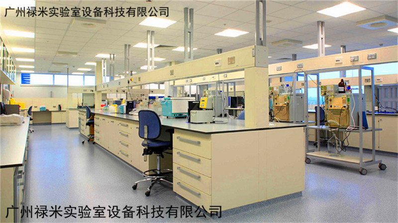 實(shí)驗(yàn)室設(shè)計(jì)時(shí)要慎重選擇設(shè)計(jì)和施工單位，以防被騙